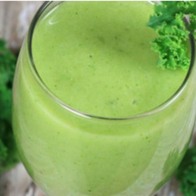 Kale Ginger Detox Smoothie.